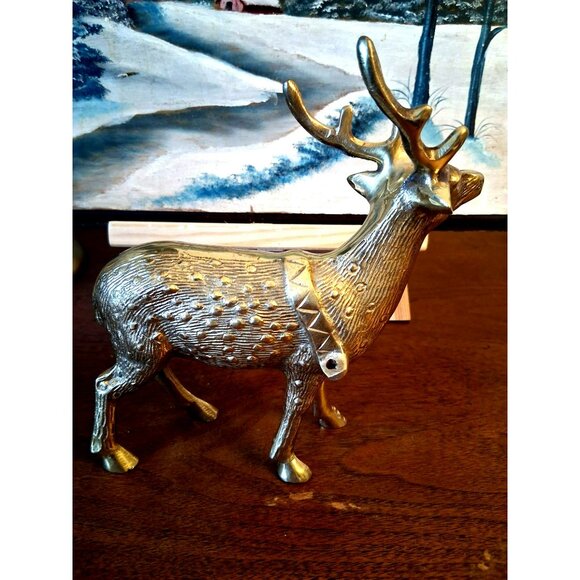 Vintage Brass Deer Figurine With Embossed Details & Decorative Collar 7" Tall Ho - Picture 3 of 7